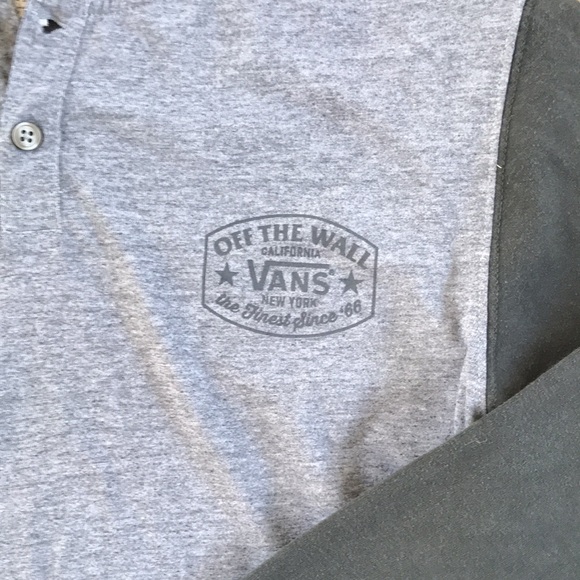 Grey and black long sleeve sweater - Picture 2 of 4